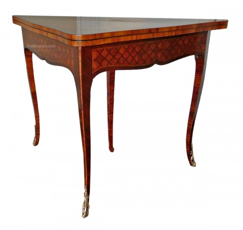 Louis XV marquetry game table / card table 