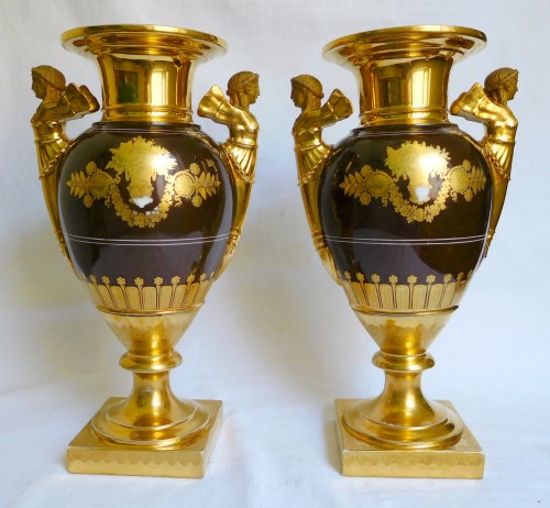Grande paire de vases en porcelaine d'époque Empire - Manufacture Felly - GSLR Antiques