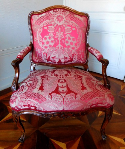 Sièges Fauteuil & Bergère - Fauteuil Louis XV estampillé Michel Cresson