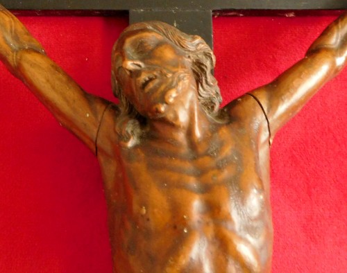 Christ en Croix en bois de Bagard vers 1680 - 1700 - Louis XIV