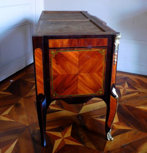 Antiquités - Transition Period Marquetry Commode, Circa 1775  - Stamped  Ohneberg