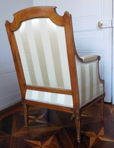 XVIIIe siècle - Large bergère d'époque Louis XVI - estampillée de JBB Demay