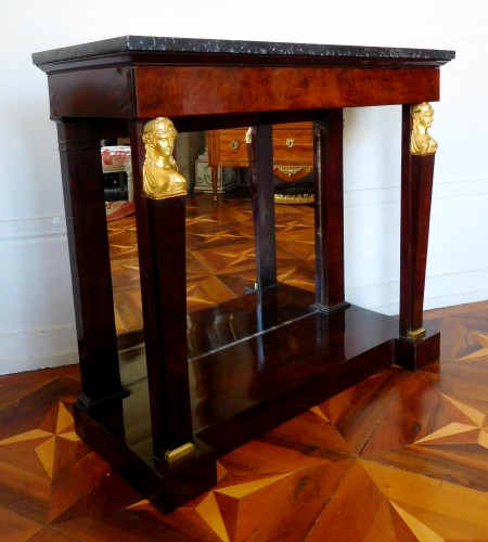 19th century - Pair of mahogany consoles