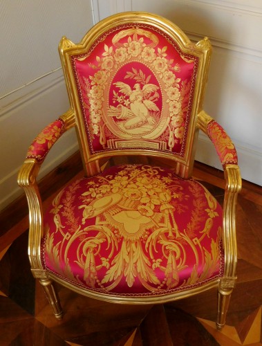 Louis XVI cabriolet armchair, gold leaf gilt - stamp of Mariette - Louis XVI