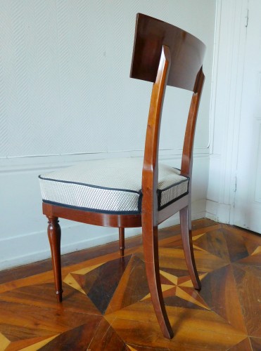 Antiquités - Six chaises à l'étrusque en acajou d'époque Directoire - Consulat