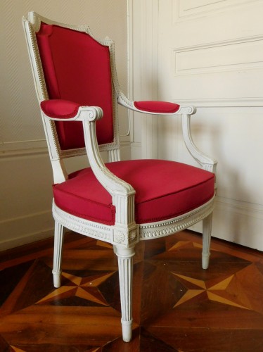 Sièges Fauteuil & Bergère - Fauteuil cabriolet Estampille Henri Jacob - époque Louis XVI