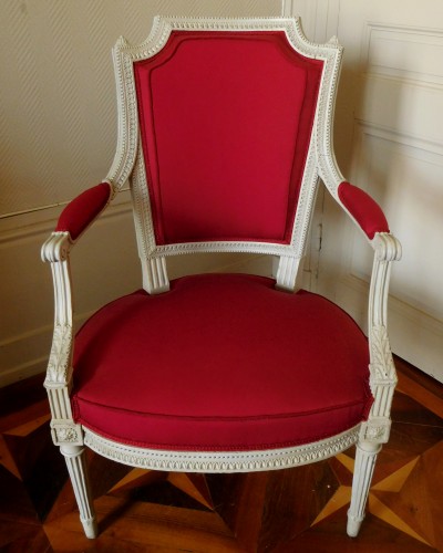 Antiquités - Henri Jacob - Louis XVI Cabriolet Armchair - Very Finely Carved And 