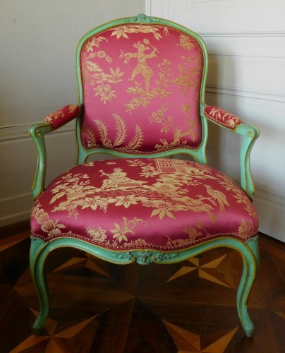 Paire de fauteuils Louis XV à la Reine estampille Pierre Bara - Louis XV