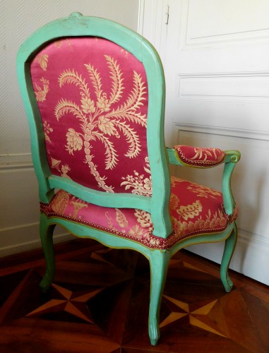 Louis XV - Paire de fauteuils Louis XV à la Reine estampille Pierre Bara