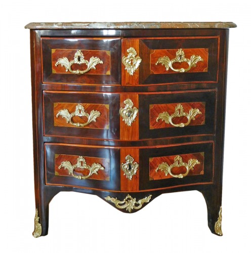 Commode d'entre deux d'époque Louis XV Estampillée de Holthausen