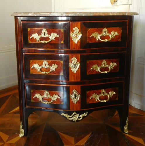 Mobilier Commode - Commode d'entre deux d'époque Louis XV Estampillée de Holthausen