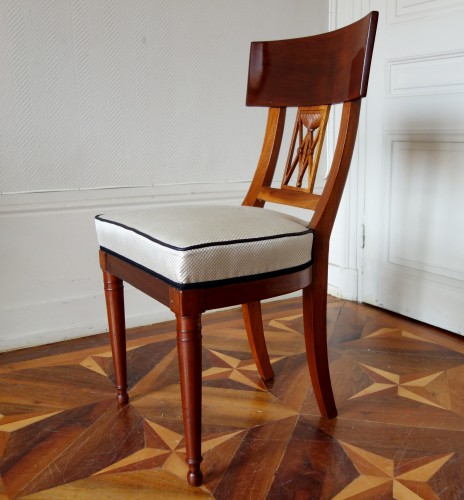 Empire - Série de six chaises de salle à manger d'époque Consulat