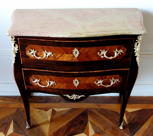 Commode d'entre deux d'époque Louis XV estampillée de Birclet - Louis XV