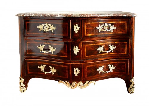 Commode d'époque Louis XV estampillée de Fléchy