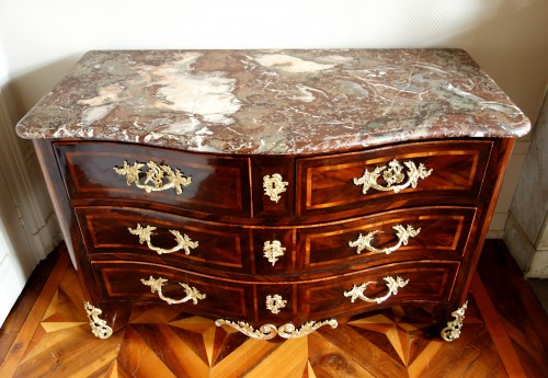 Louis XV - Commode d'époque Louis XV estampillée de Fléchy