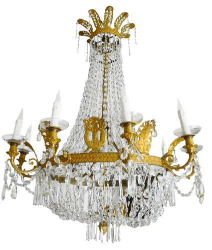 Lustre corbeille en cristal et bronze doré vers 1810-1820