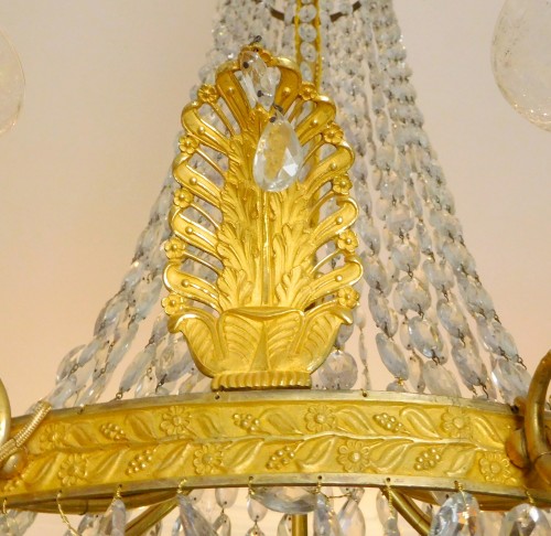 XIXe siècle - Lustre corbeille en cristal et bronze doré vers 1810-1820