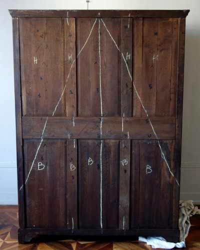 Antiquités - Armoire Louis XV estampillée de Claude Charles Saunier