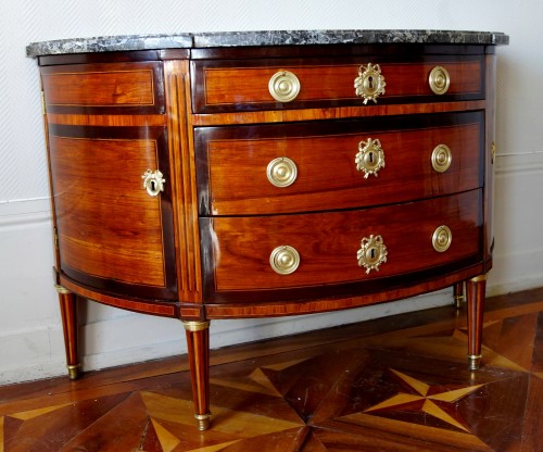 Mobilier Commode - Commode demi-lune marquetée d'époque Louis XVI