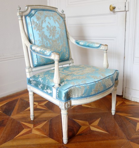 XVIIIe siècle - Paire de fauteuils à la Reine d'époque Louis XVI