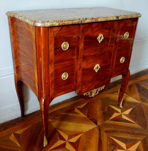 Commode sauteuse transition estampillée de Guillaume Kemp - Mobilier Style Transition