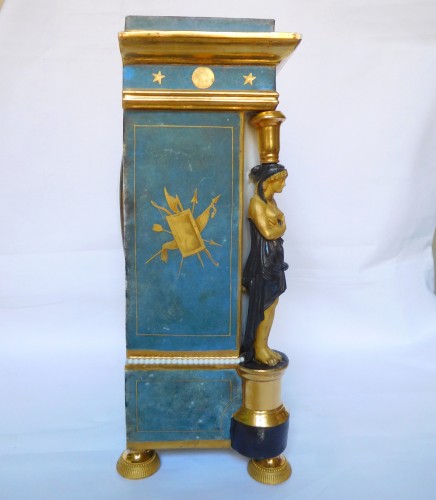 XIXe siècle - Pendule en porcelaine d'époque Consulat-Empire