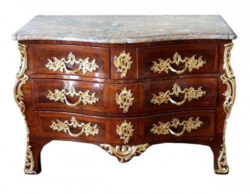 Commode tombeau d'époque Louis XV estampille de IB GAUTIER