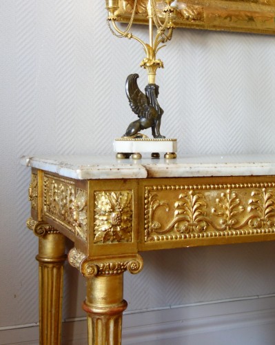 Antiquités - Console en bois sculpté et doré d'époque Louis XVI