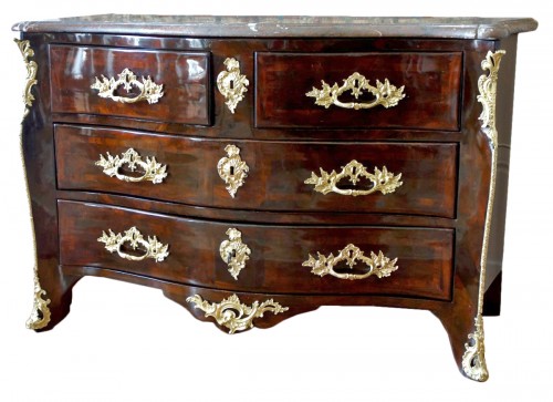 French Louis XV chest of drawers stamped by Mathieu CRIAERD