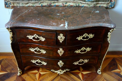 French Louis XV chest of drawers stamped by Mathieu CRIAERD - 