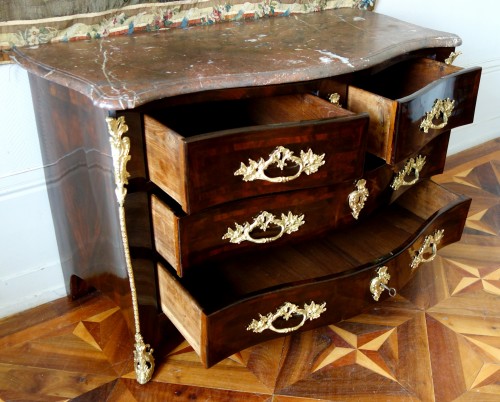 Louis XV - Commode tombeau d'époque Louis XV estampille de Mathieu CRIAERD