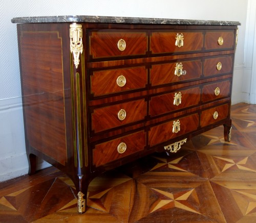 18th century - arge Louis XVI Commode  stamped Pierre Antoine Veaux