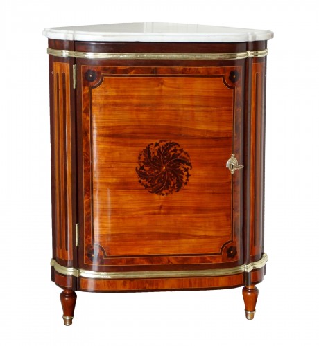 Louis XVI marquetry corner cabinet - stamped by Topino