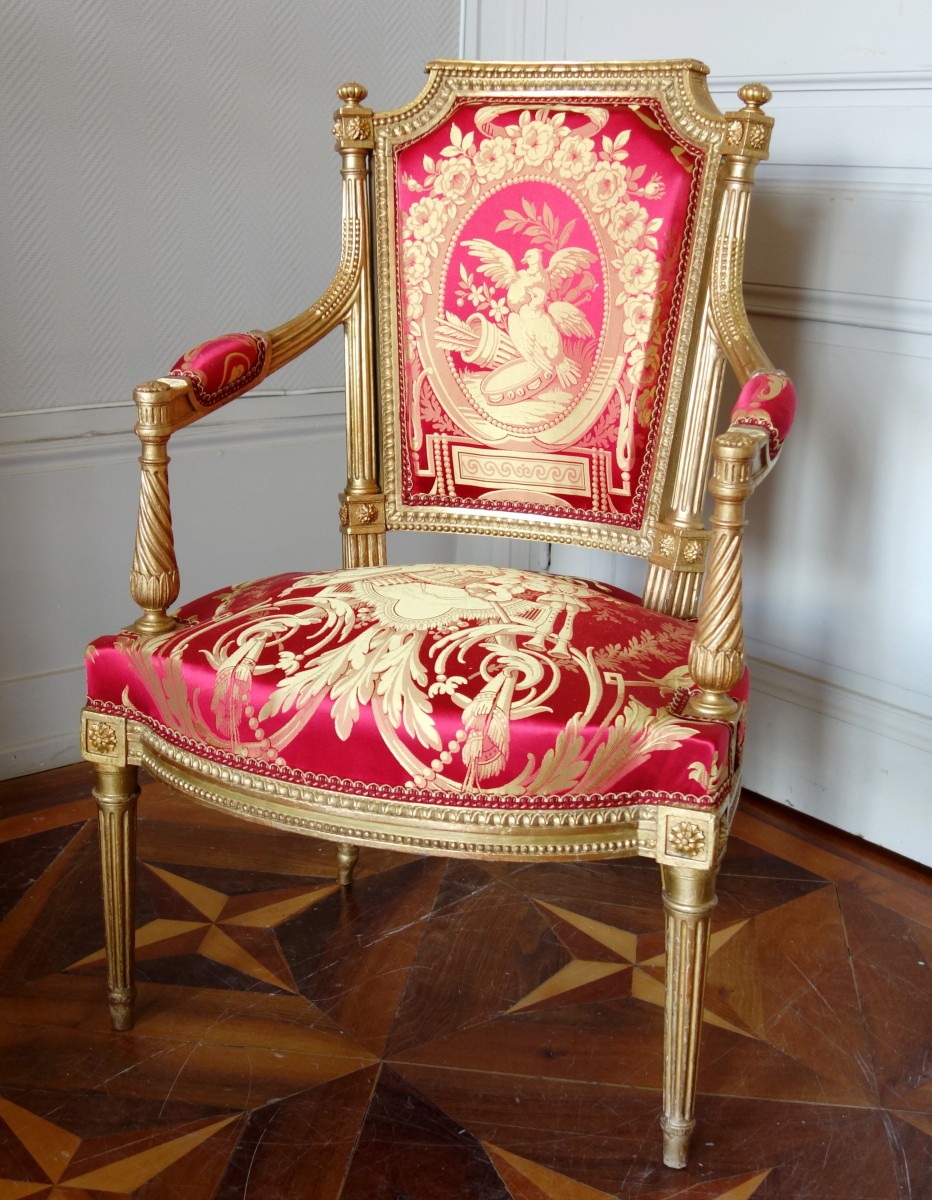 A French 19th century Louis XVI style giltwood salon suite