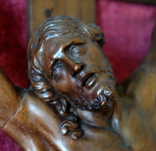 Louis XIV - Christ en bois de Bagard, travail nancéen fin du XVIIe Siècle