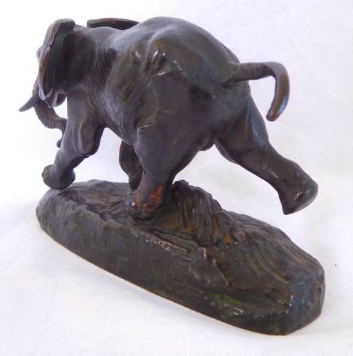 Sculpture Sculpture en Bronze - Antoine Louis Barye (1796-1875). - Éléphant du Sénégal à la course, Barbedienne