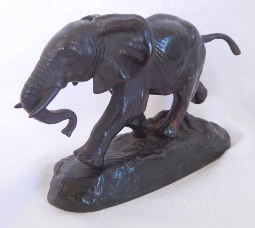 Antoine Louis Barye (1796-1875). - Éléphant du Sénégal à la course, Barbedienne - GSLR Antiques