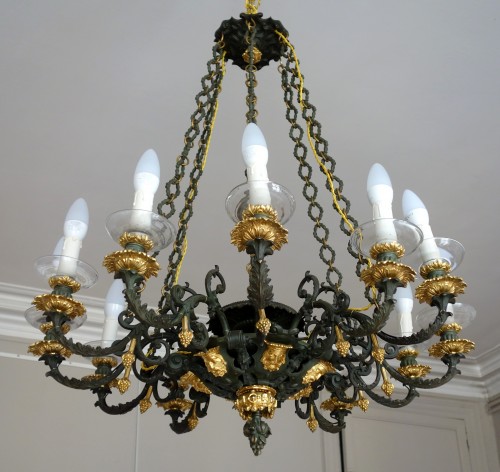 12 Lights Patinated &amp; Gilt Bronze Chandelier, early 19th century - 