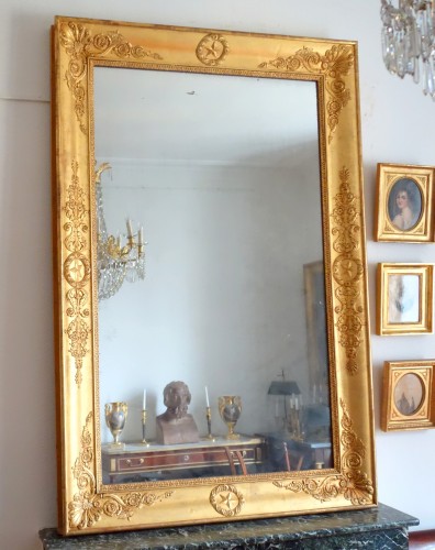 Important miroir en bois doré d'époque Charles X - Miroirs, Trumeaux Style Restauration - Charles X