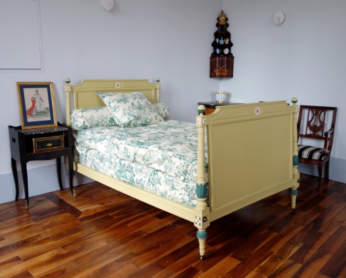 Lacquered wood bed from the Directoire period - Furniture Style Directoire