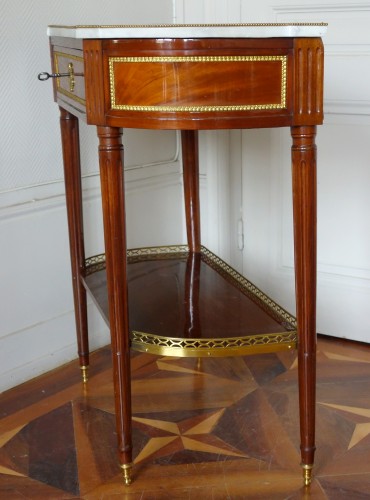 Small Louis XVI Directoire Mahogany Console, late 18th century - Louis XVI