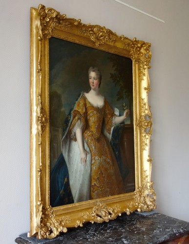 Portrait de la reine Marie Leczinska par Pierre Gobert ou son atelier - GSLR Antiques