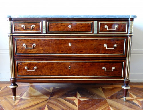 Late 18th century Commode, circa 1790-1800 - Furniture Style Directoire