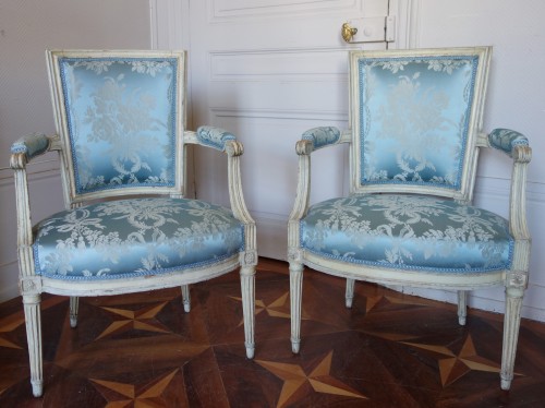 Salon de 4 fauteuils cabriolets Louis XVI estampille de Marc Gautron - Sièges Style Louis XVI