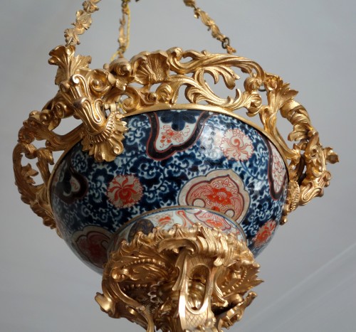 Antiquités - Suspension en porcelaine du Japon à décor Imari