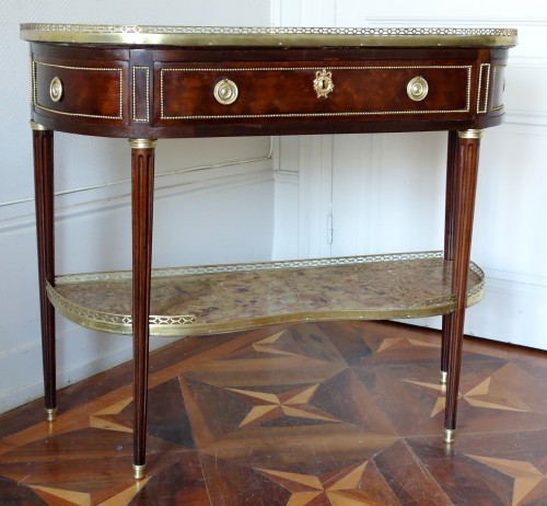 Mobilier Console - Fidelys Schey - Console desserte demi-lune en acajou, époque Louis XVI marbre brèche