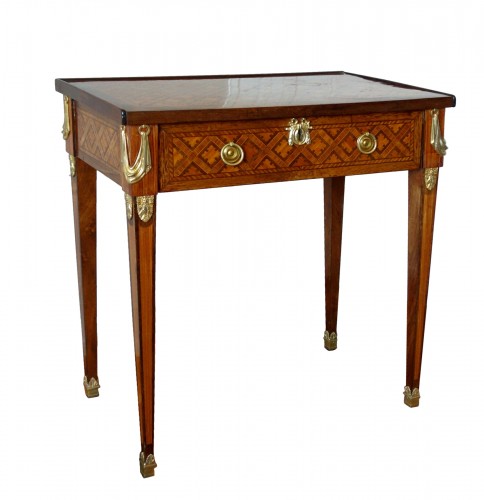 Louis XVI table de salon in marquetry 