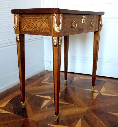 Louis XVI - Louis XVI table de salon in marquetry 