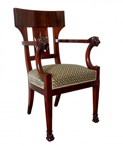 Hemicycle armchair attributed to Demay - Consulate period