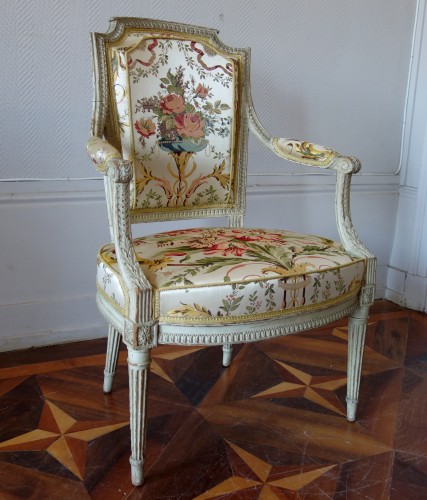 Paire de fauteuils Cabriolets Louis XVI estampille de Claude Séné - GSLR Antiques